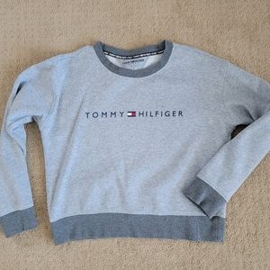 Tommy Hilfiger sweater